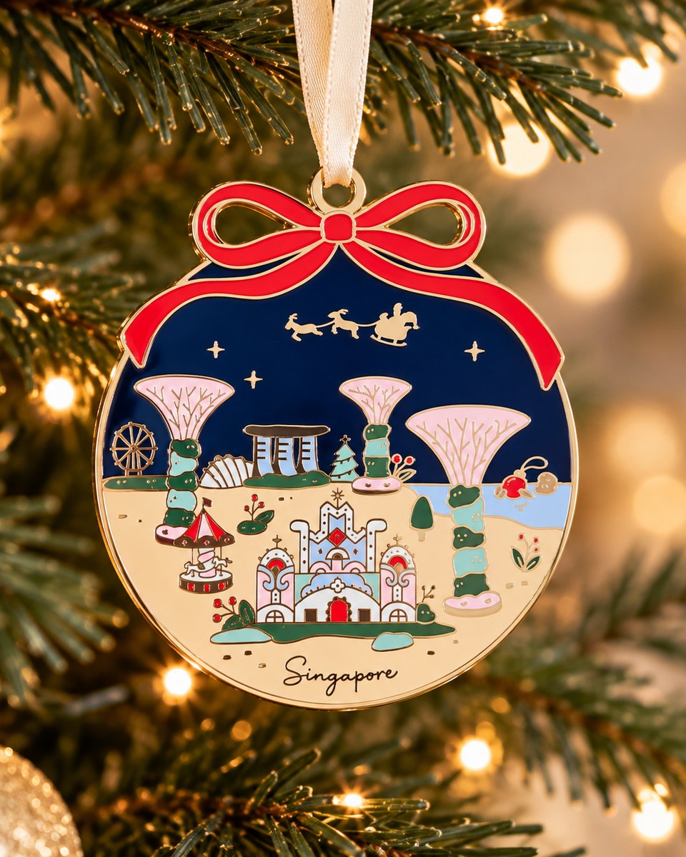 Singapore Christmas ornament with Supertrees and a ribbon bow by Ying in Art
